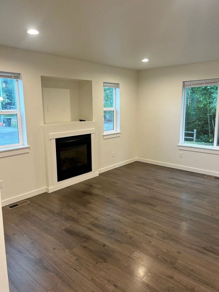 8290 Breeze Loop - Photo 5 of 19