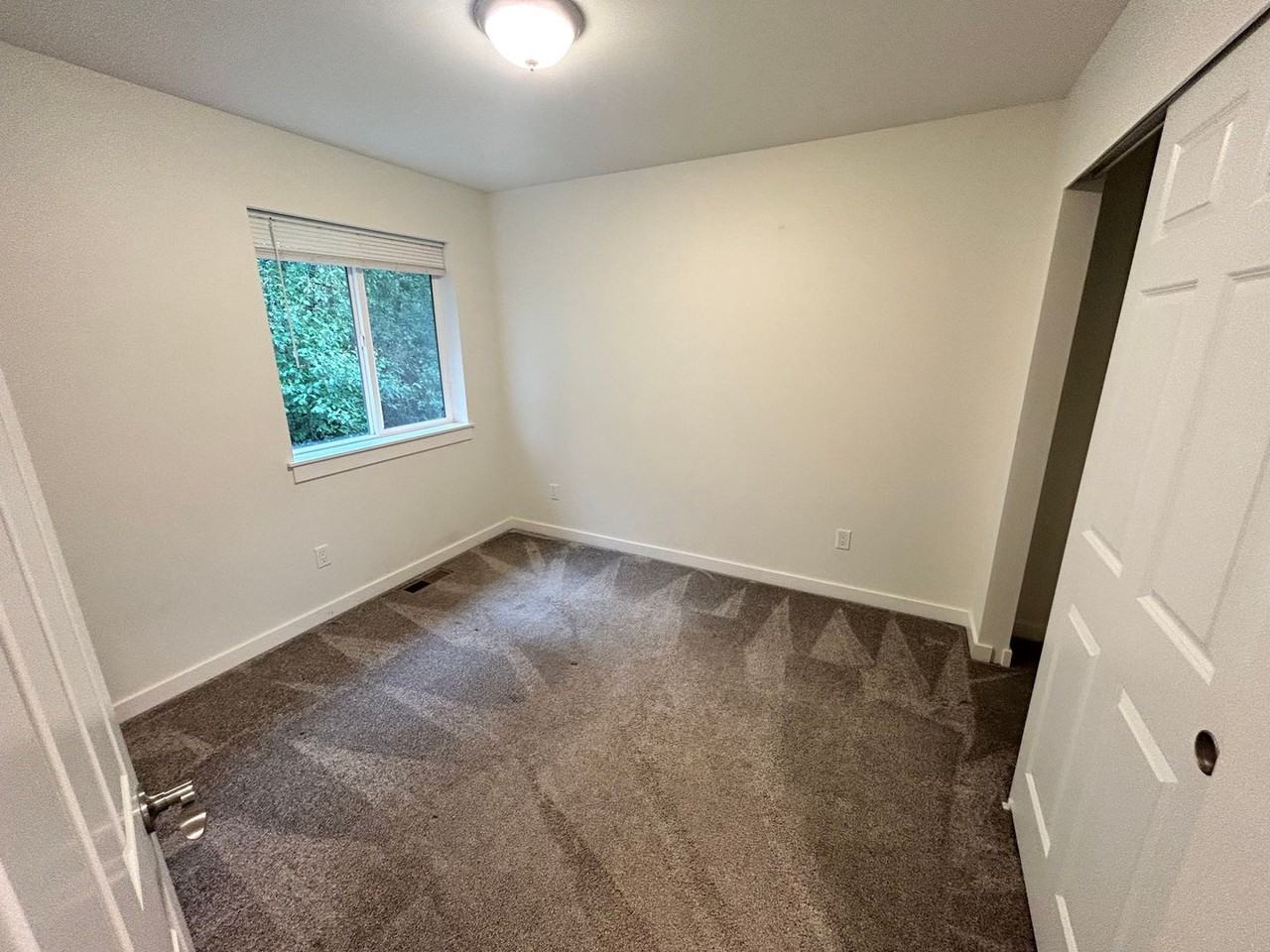 8290 Breeze Loop - Photo 7 of 19
