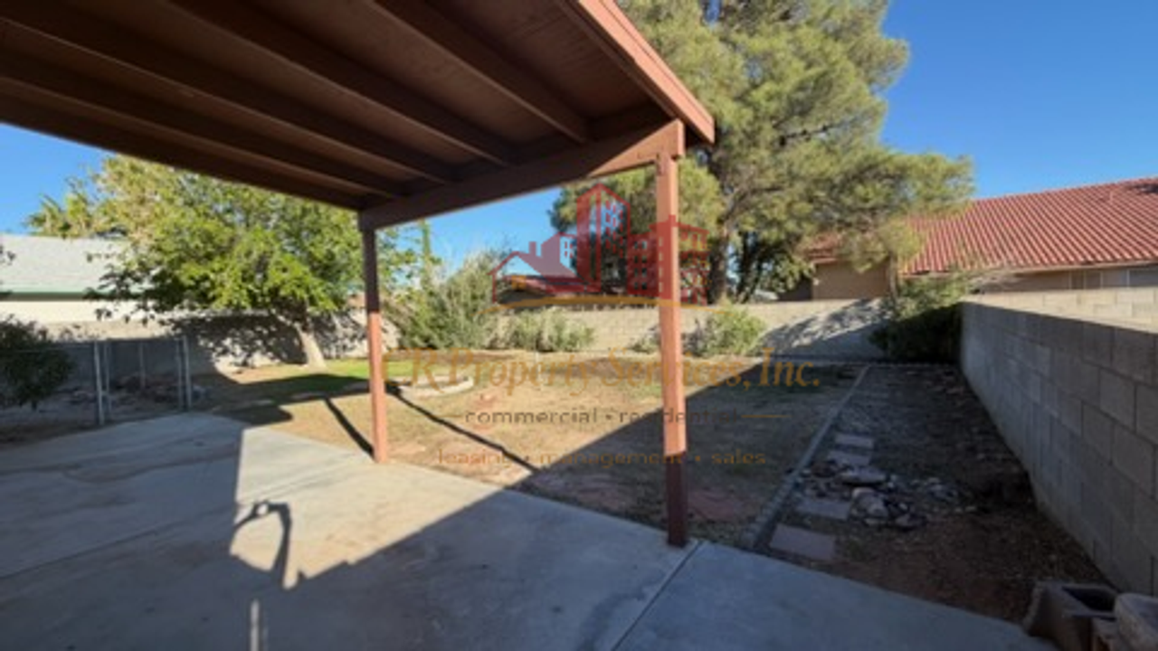 1939 Davis Ave - Photo 6 of 15