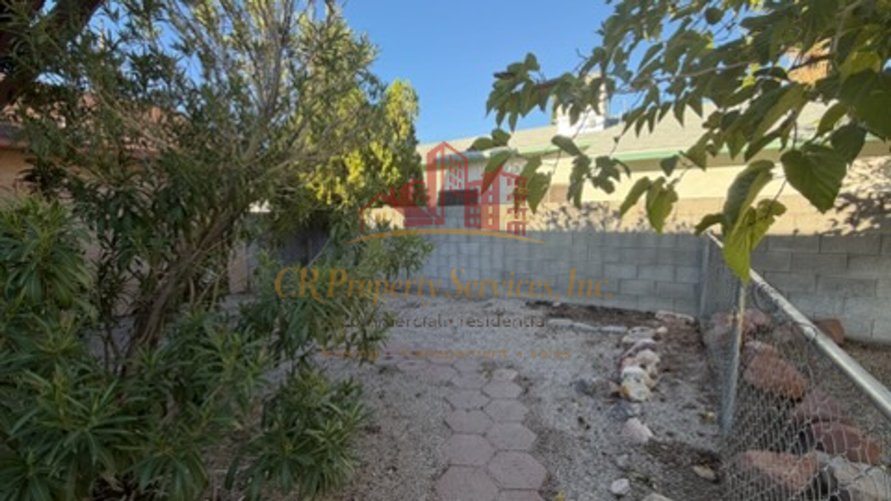 1939 Davis Ave - Photo 7 of 15