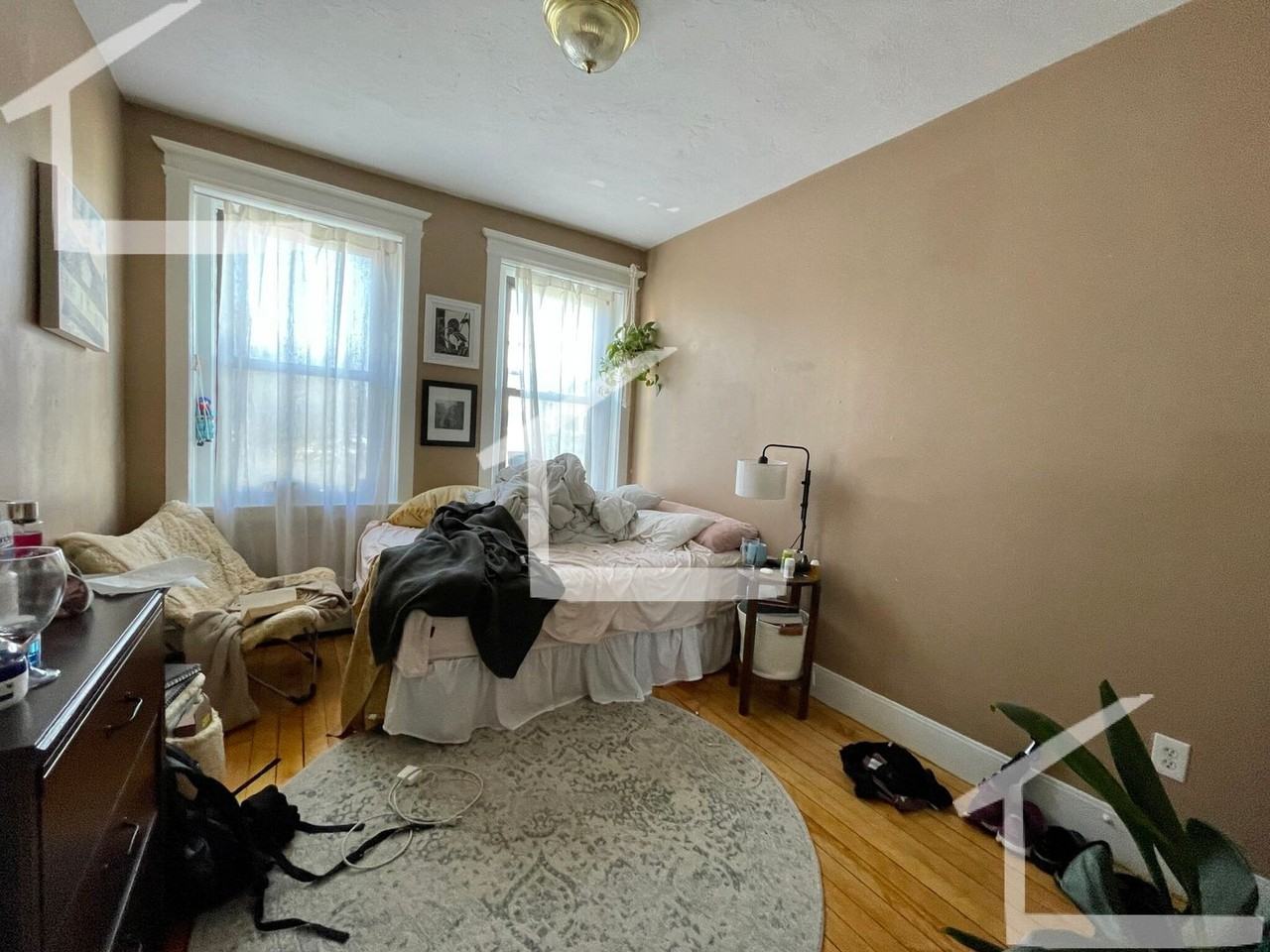 8 Glenville Ave #12 - Photo 2 of 7