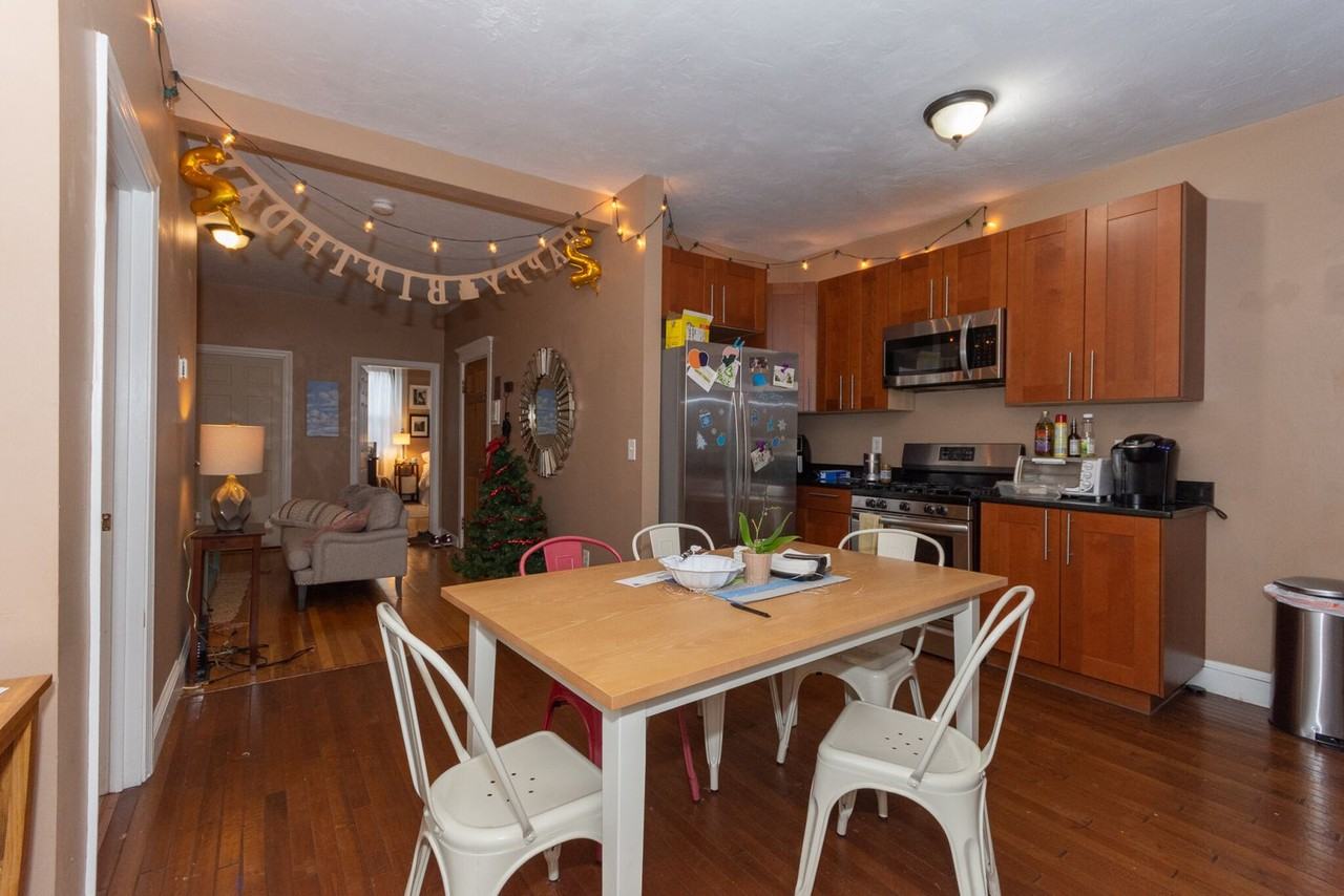 8 Glenville Ave #12 - Photo 3 of 7