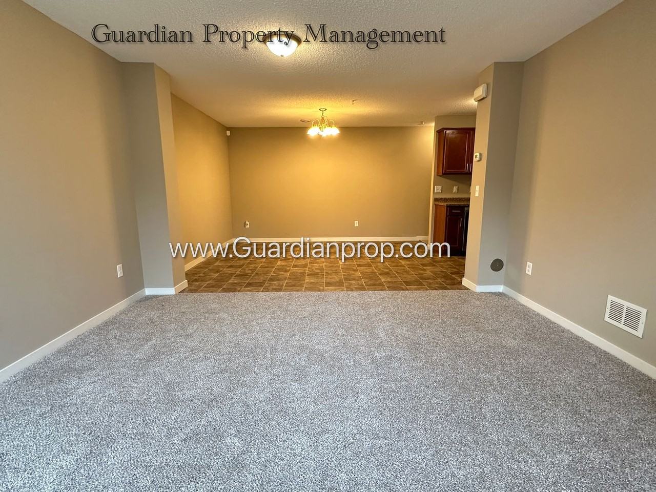 9943 Vera Cruz Ln N - Photo 7 of 21