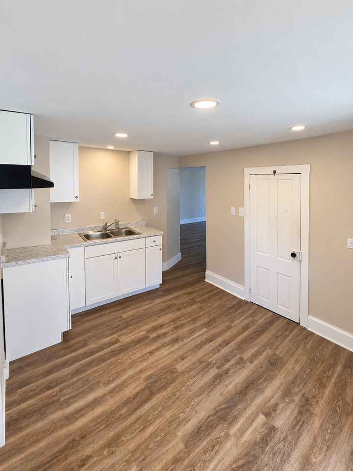 724 Cherry St - Photo 3 of 7