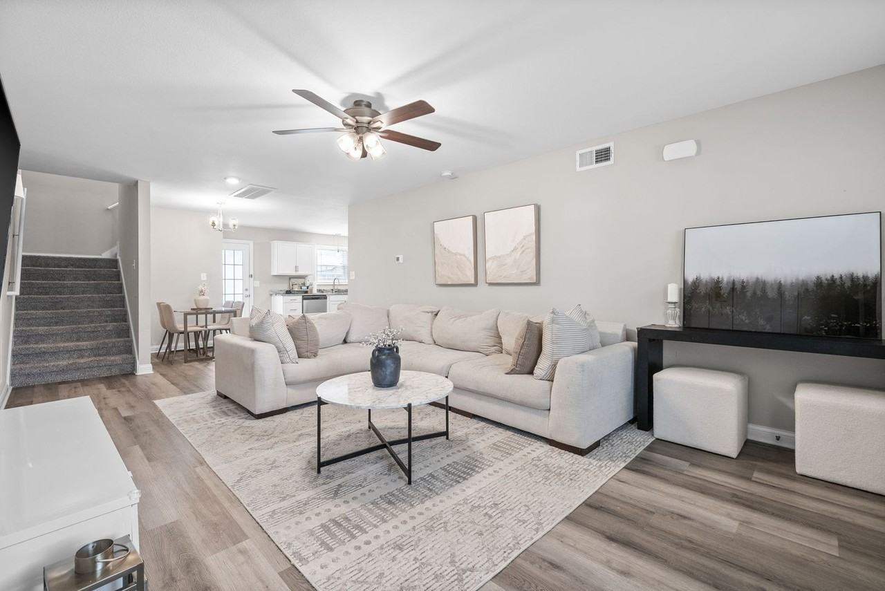 360 Dugger Dr - Photo 7 of 31