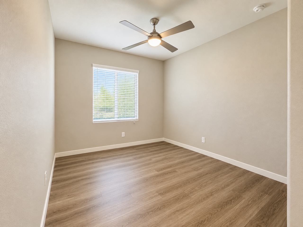 1514 W Sierra Vista Dr - Photo 5 of 24
