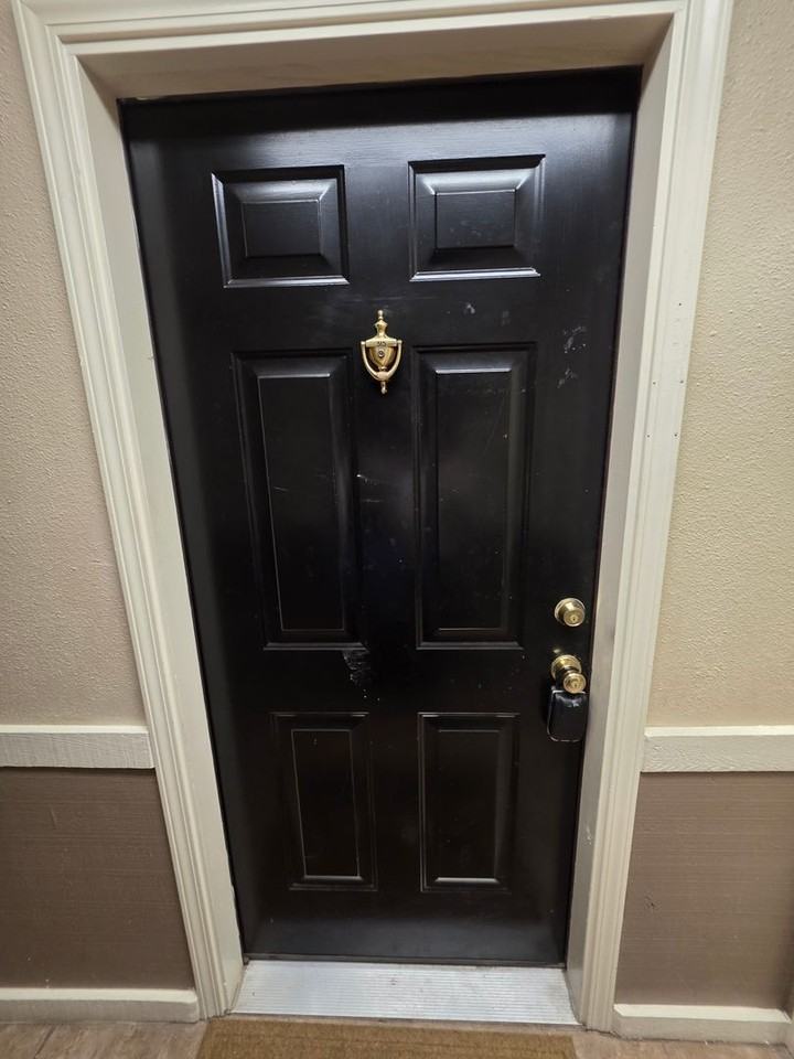 315 Menlo Dr - Photo 2 of 12