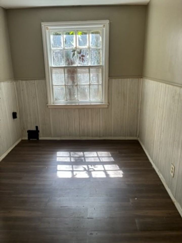 36 Ross Ave - Photo 3 of 9