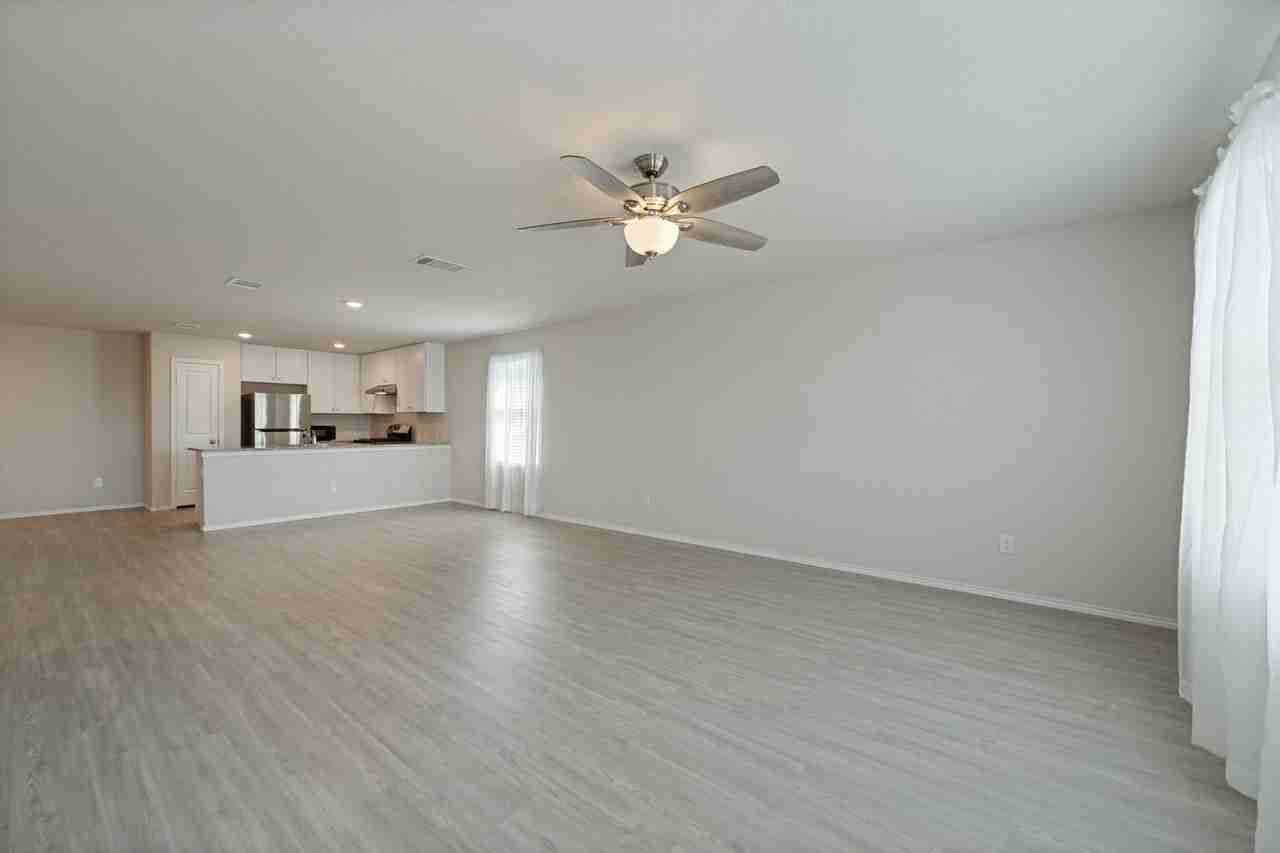 5314 Trellised Ln - Photo 5 of 25