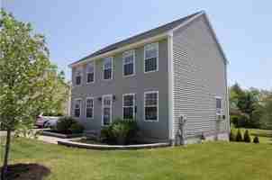 featured image of 7 Wagner Farm Rd