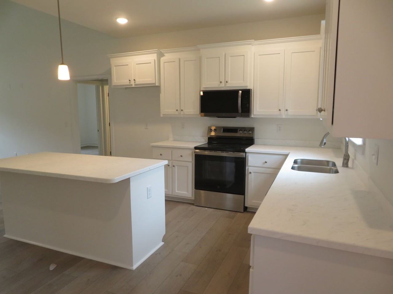 21161 Baileys Ln - Photo 6 of 19