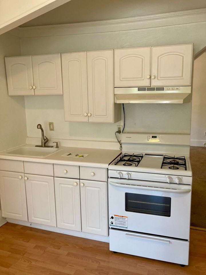 218 N.Craig St. - Photo 4 of 50