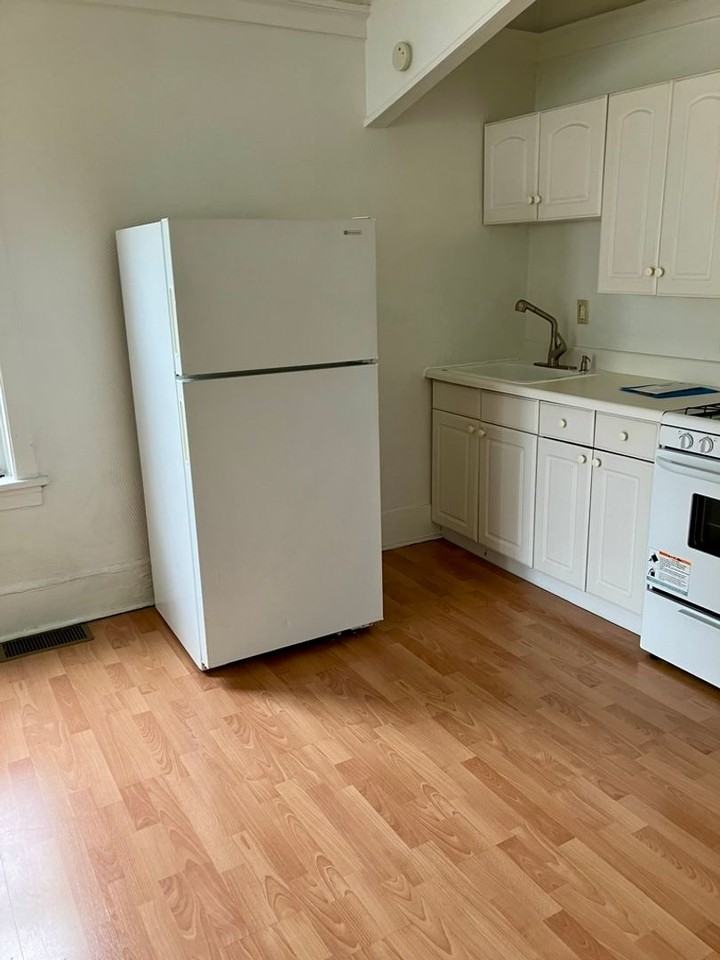218 N.Craig St. - Photo 5 of 50