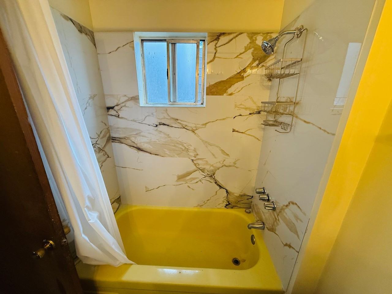 2484 Palmira Ave #1 - Photo 7 of 24