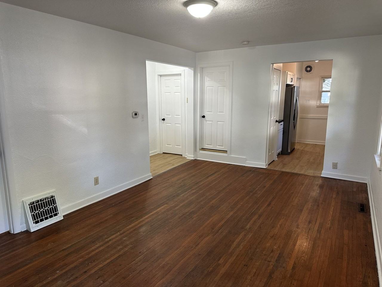3218 Lettie St - Photo 3 of 27