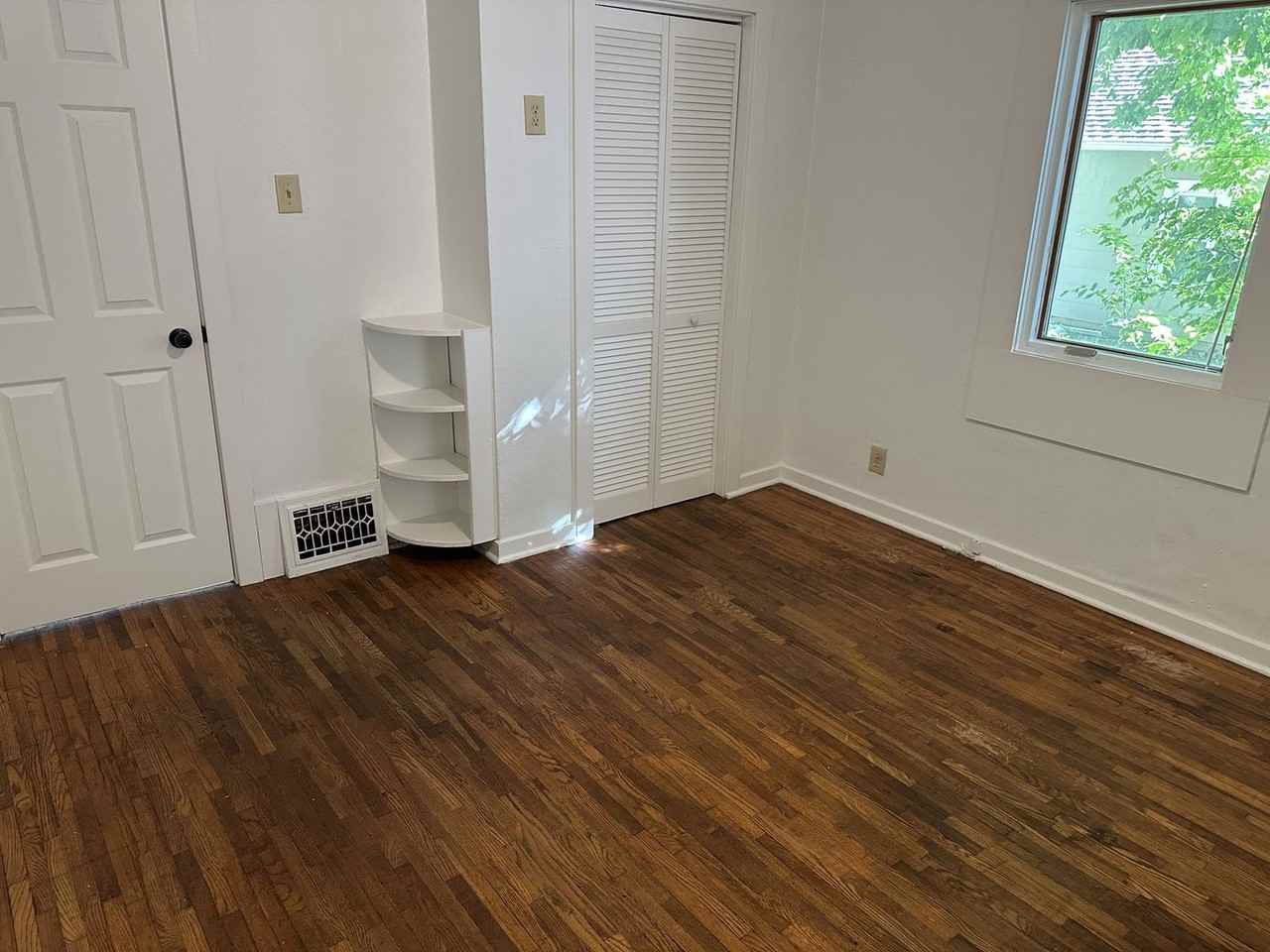 3218 Lettie St - Photo 6 of 27