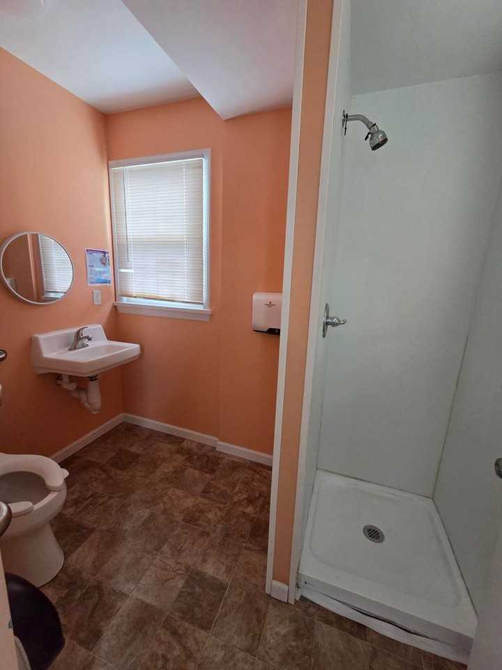 77 West St - Photo 7 of 12