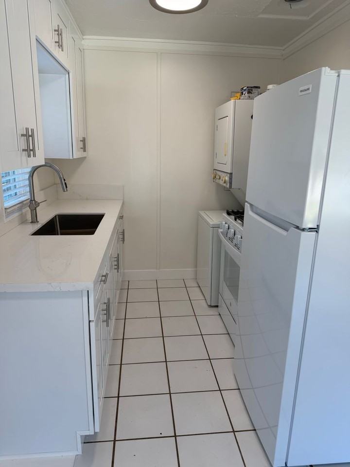 4637 Pescadero Ave - Photo 5 of 16