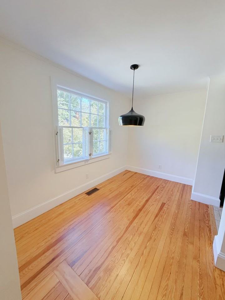 614 Holden St - Photo 5 of 27