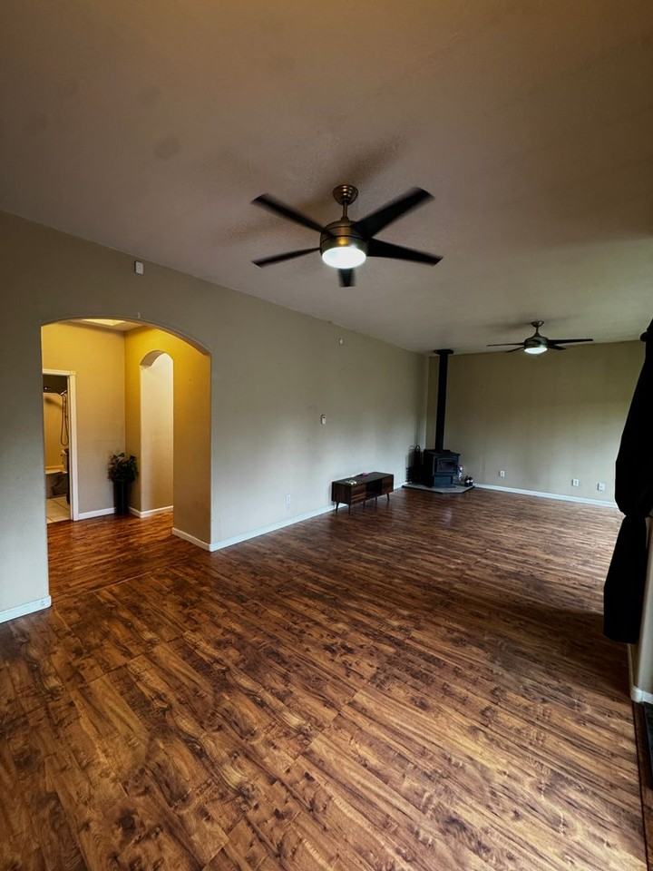 2830 Garnet Dr - Photo 6 of 18