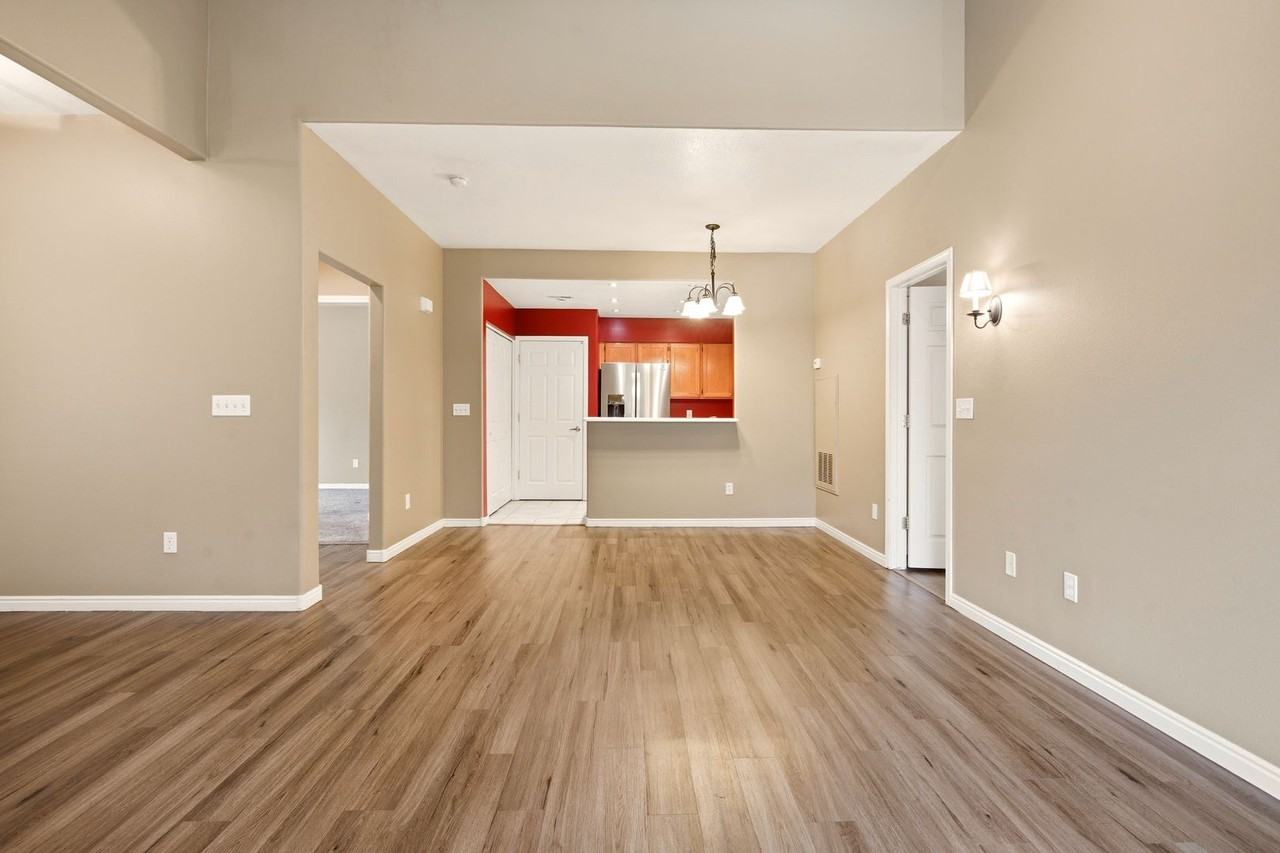 3806 S Canyon River Way #3 - Photo 6 of 17