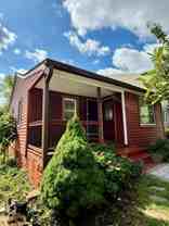 407 Oaklawn Ave - Photo 1 of 1