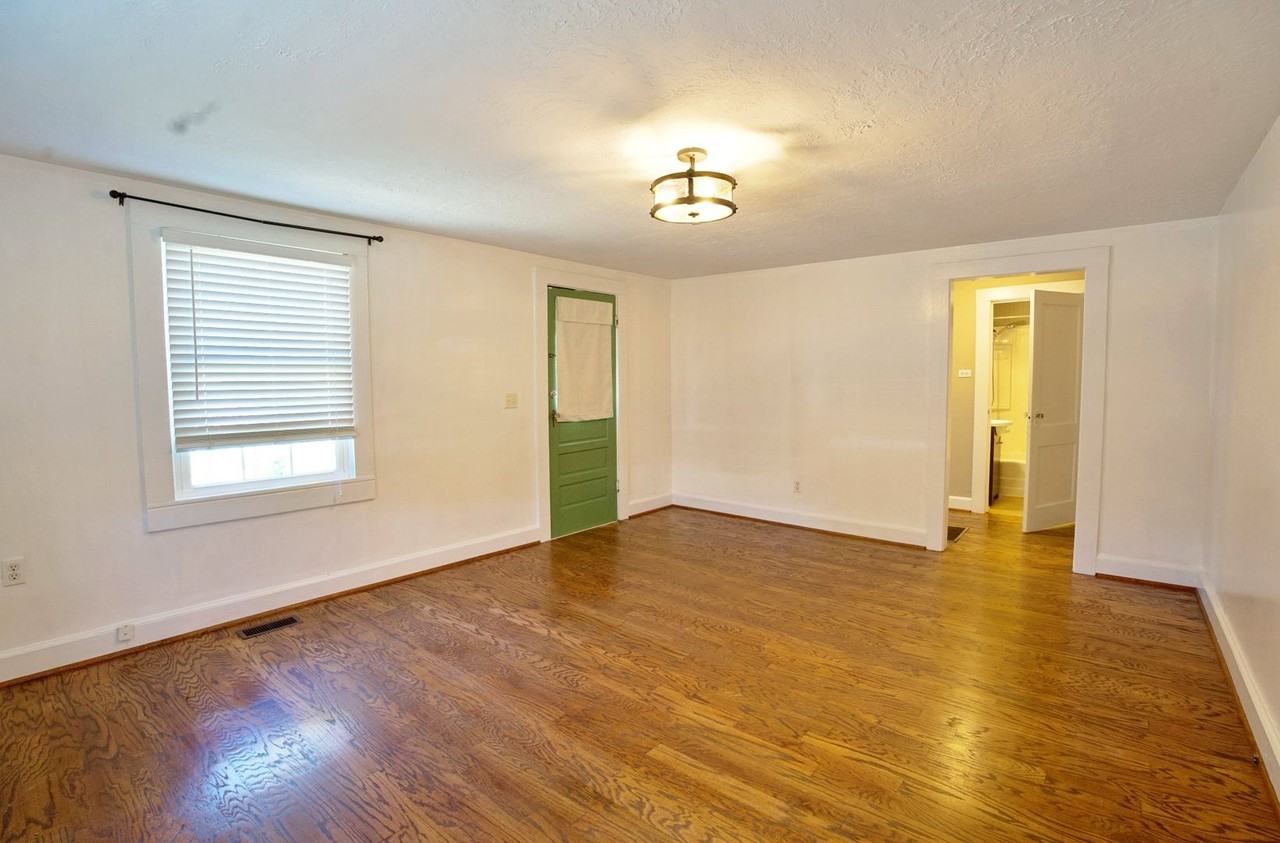 514 2nd Ave Ne - Photo 3 of 14
