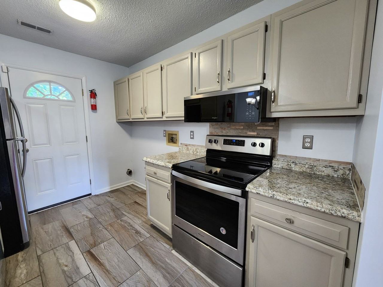 7743 Elm Tree Ln - Photo 2 of 15