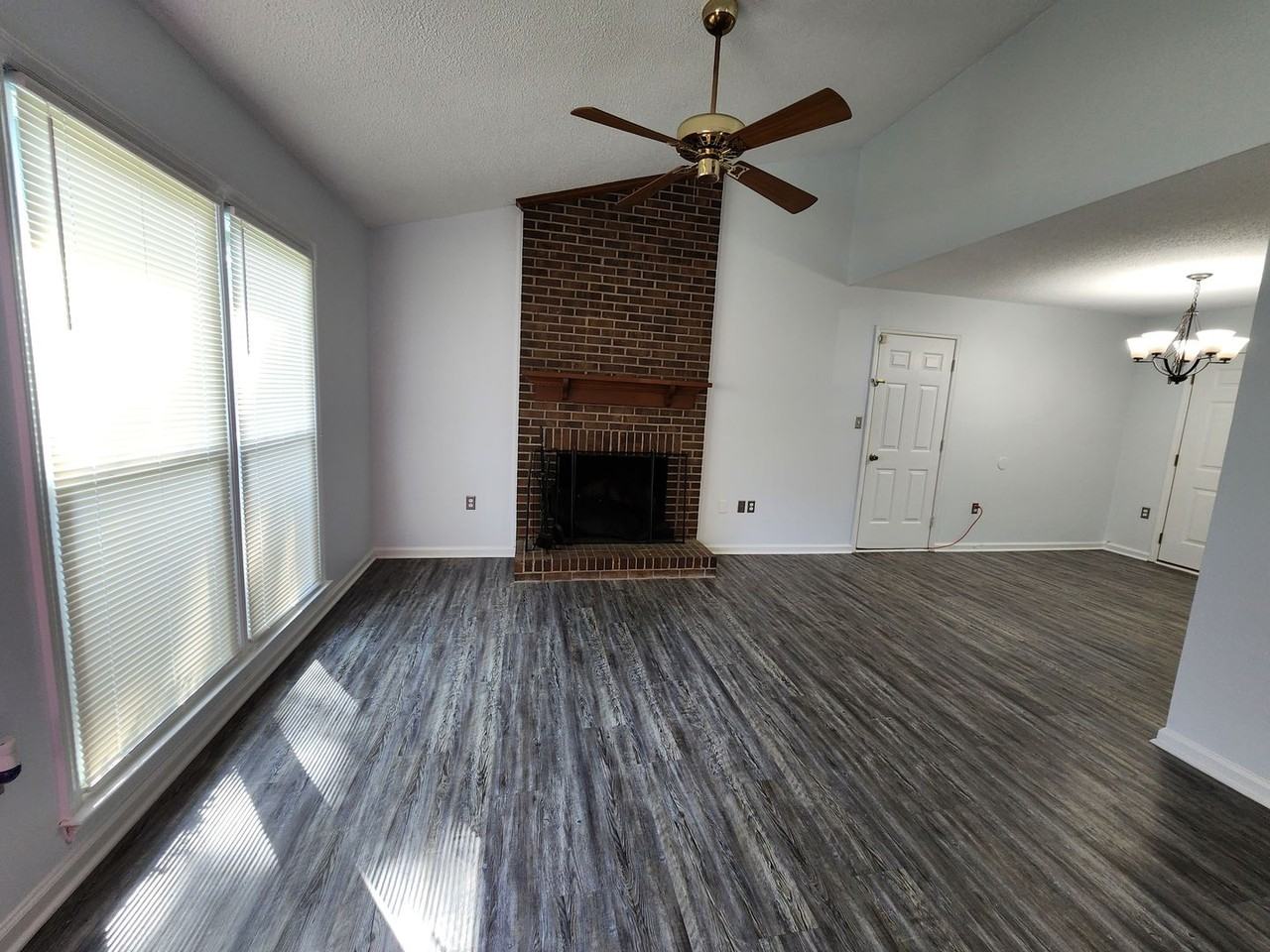 7743 Elm Tree Ln - Photo 3 of 15