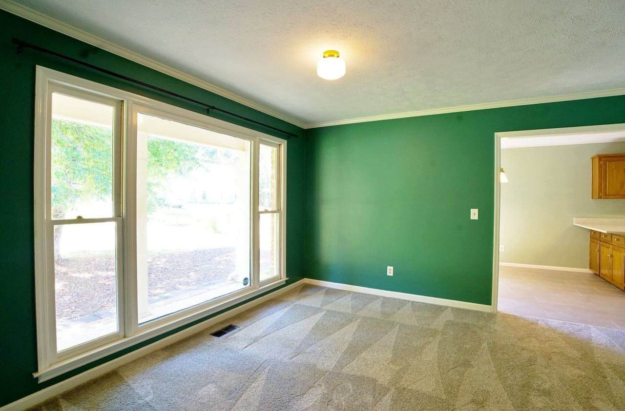 3048 Woodbridge Dr - Photo 5 of 18