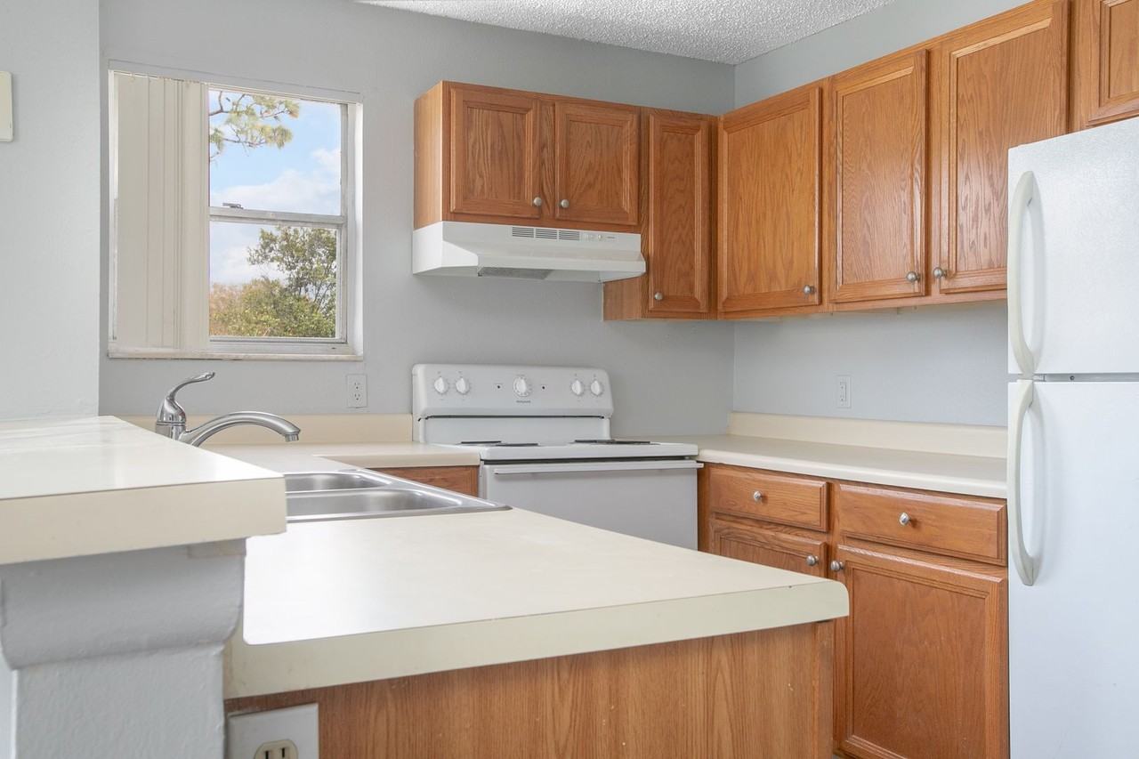 Brandywood Apartments - Photo 4 of 50