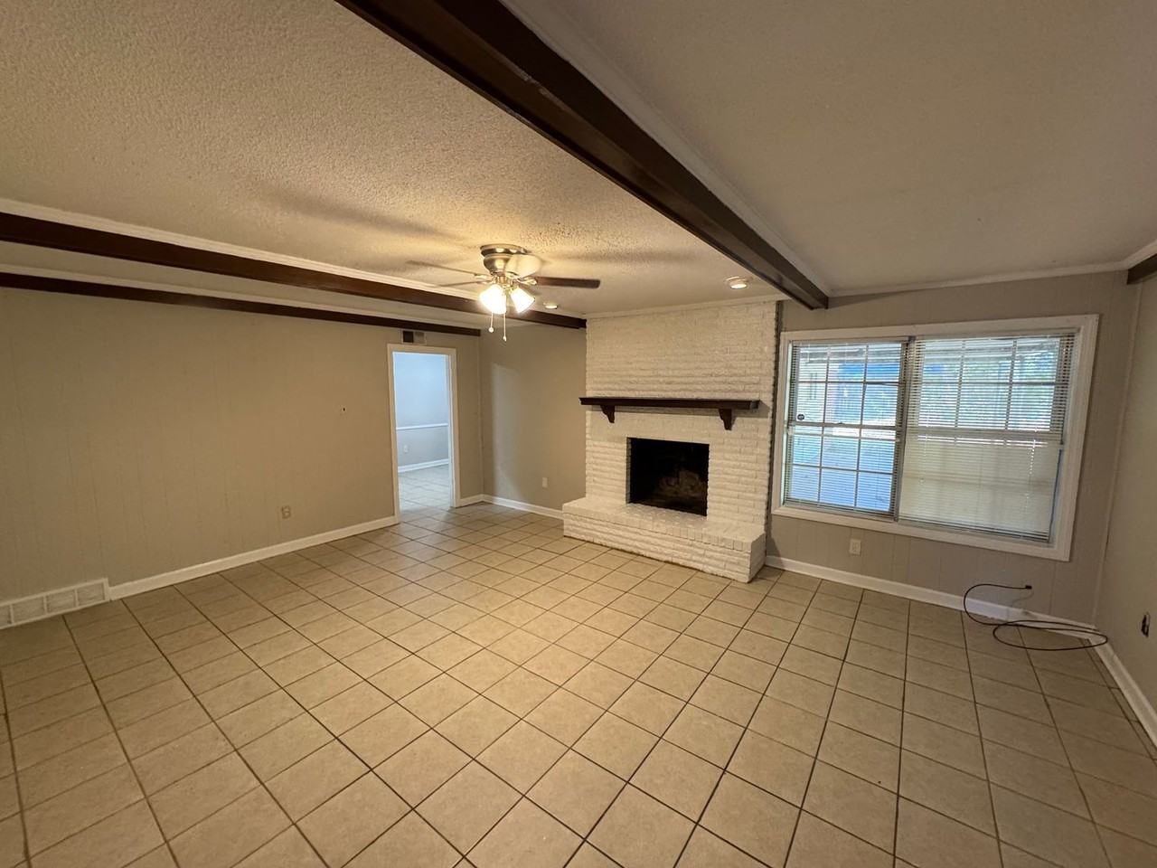 5376 Fleetway Ave - Photo 3 of 18