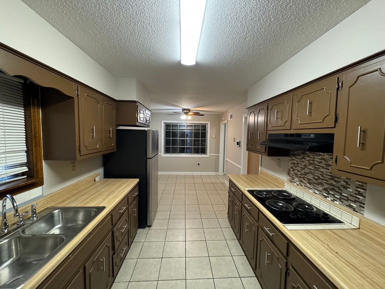 5376 Fleetway Ave - Photo 7 of 18