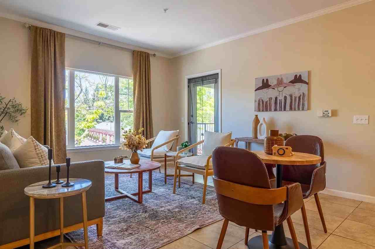 1818 Moore Blvd #204 - Photo 6 of 12