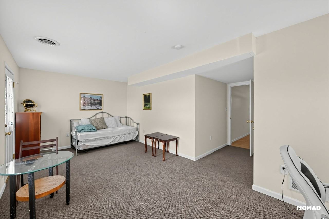 318 Sherman Ave - Photo 3 of 31