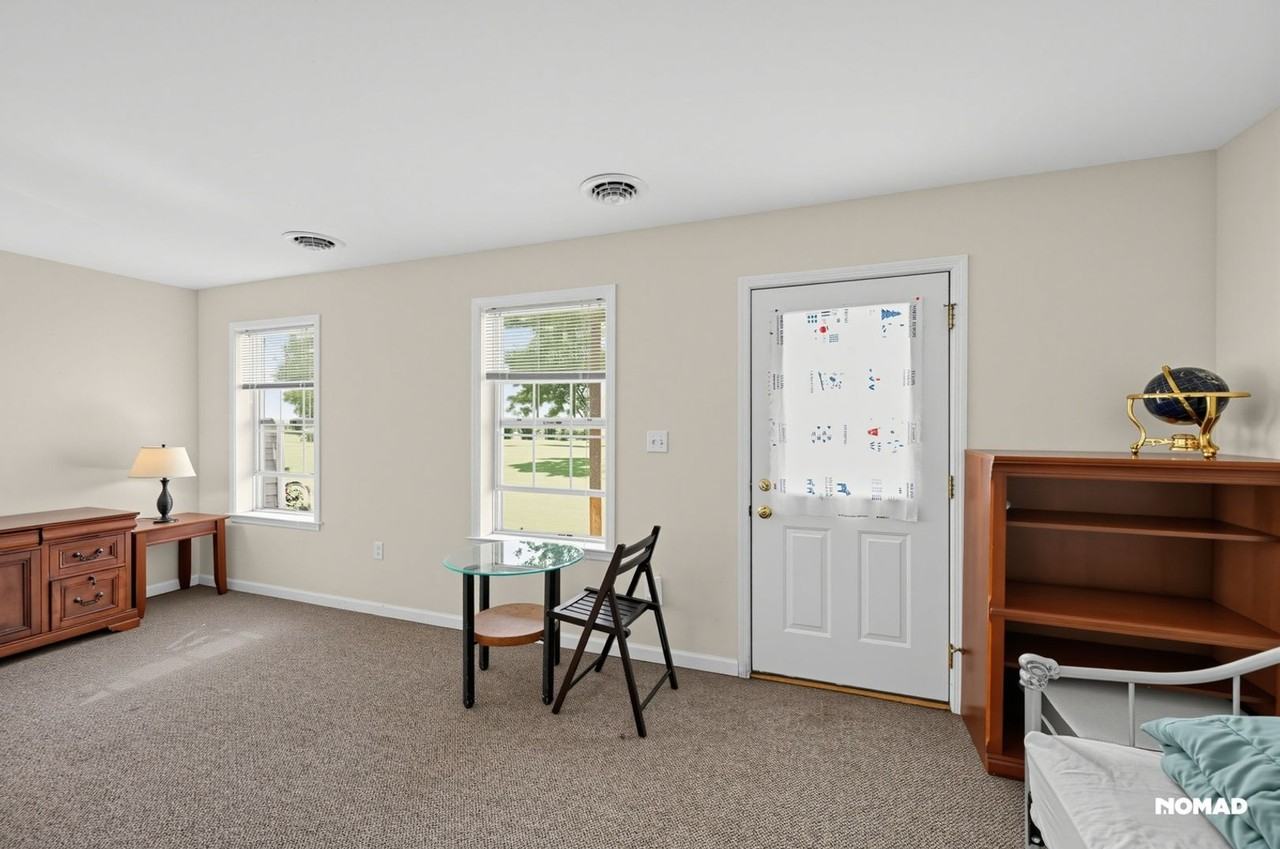 318 Sherman Ave - Photo 4 of 31