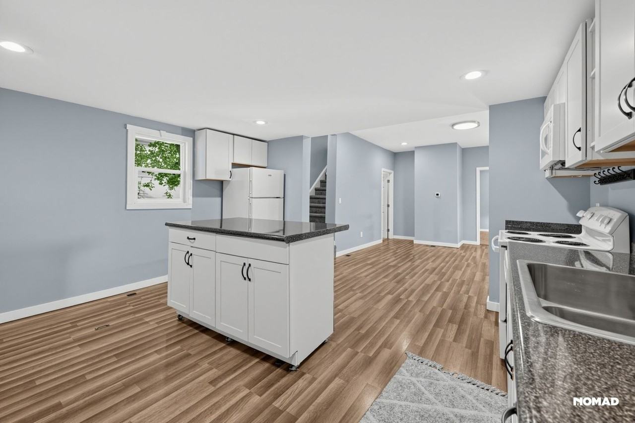 918 Elder St - Photo 3 of 32