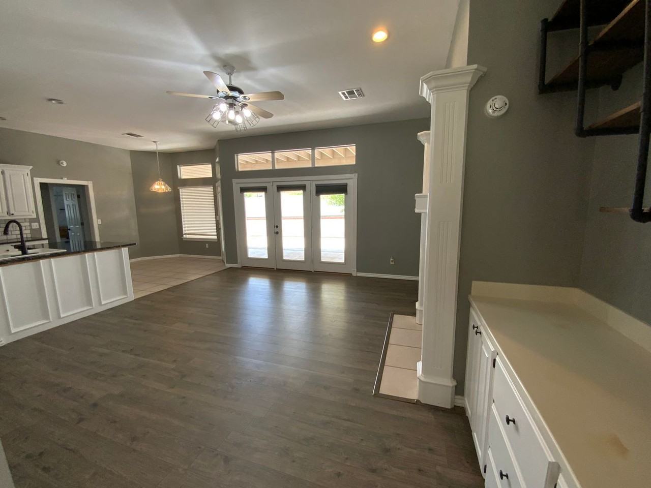 2406 Nw Faircloud Cir - Photo 6 of 40