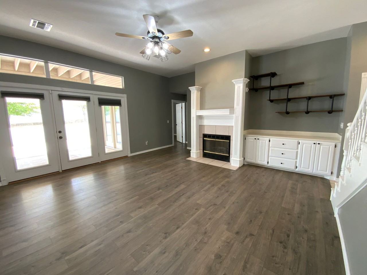 2406 Nw Faircloud Cir - Photo 7 of 40