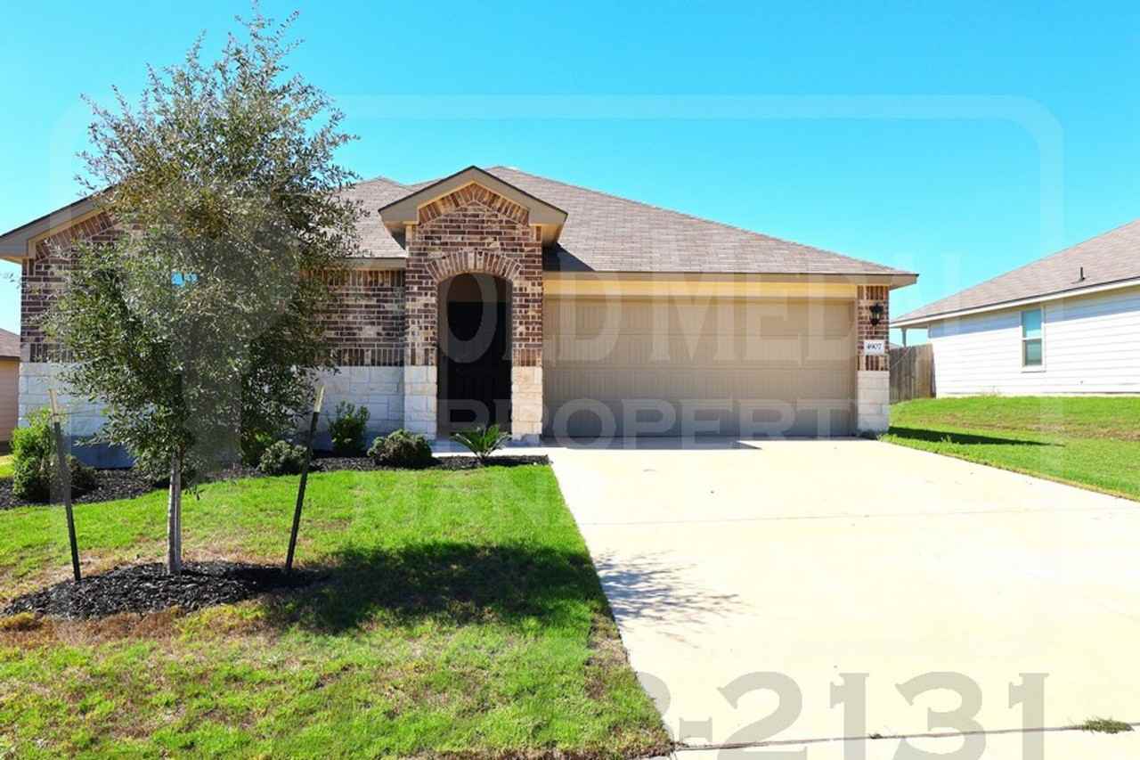 4907 Brody Dr - Photo 2 of 26