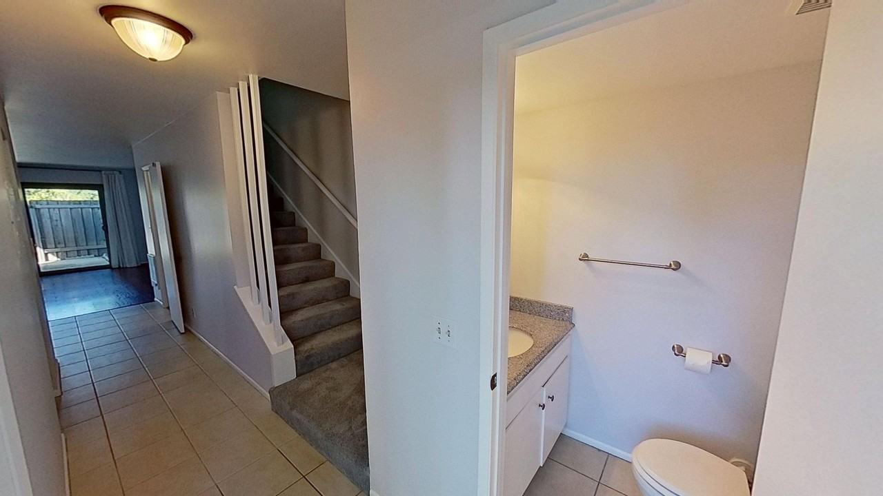 5020 Birchwood Rd - Photo 6 of 42