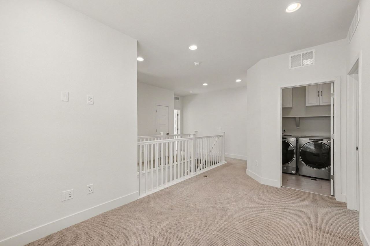 630 Promenade Dr - Photo 7 of 24