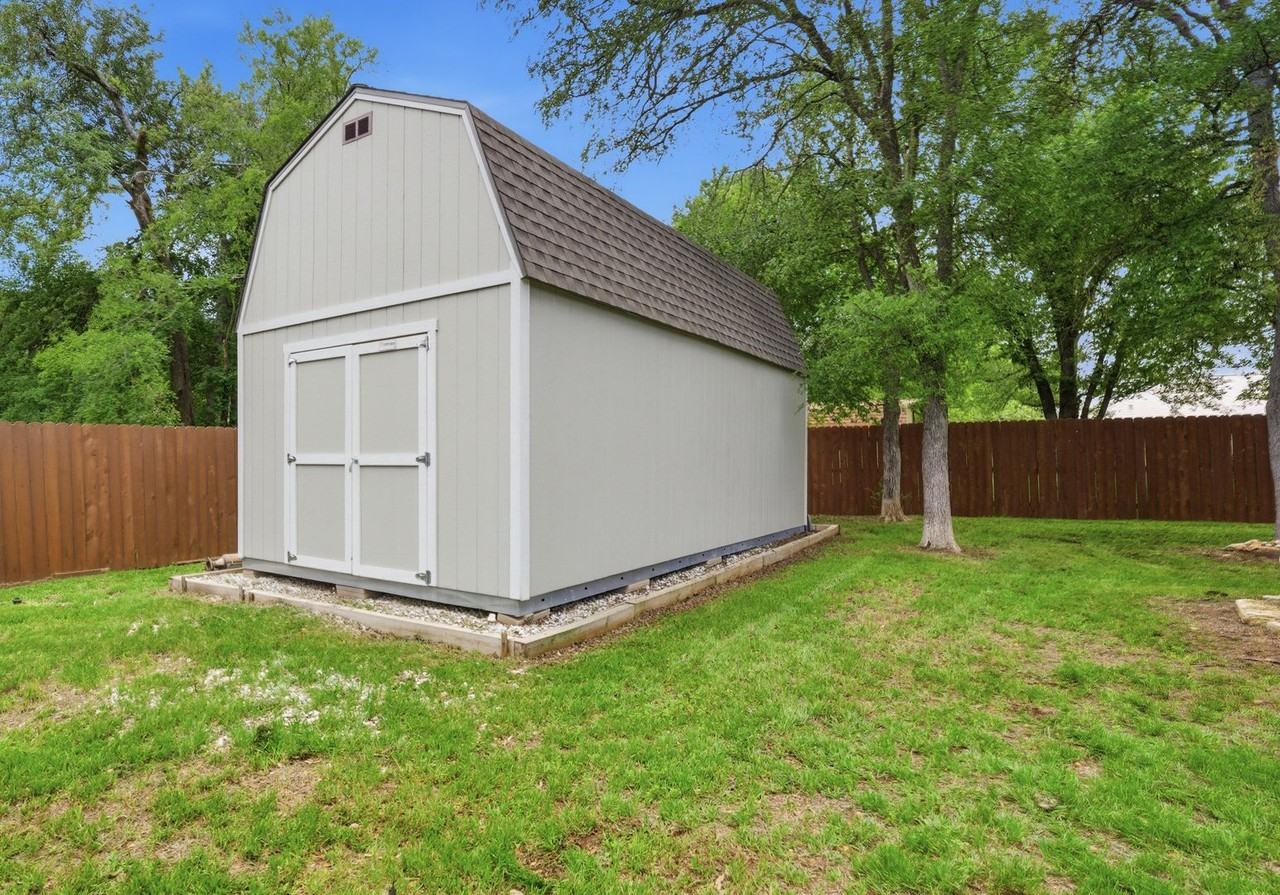 11102 Salado Springs Cir - Photo 5 of 50
