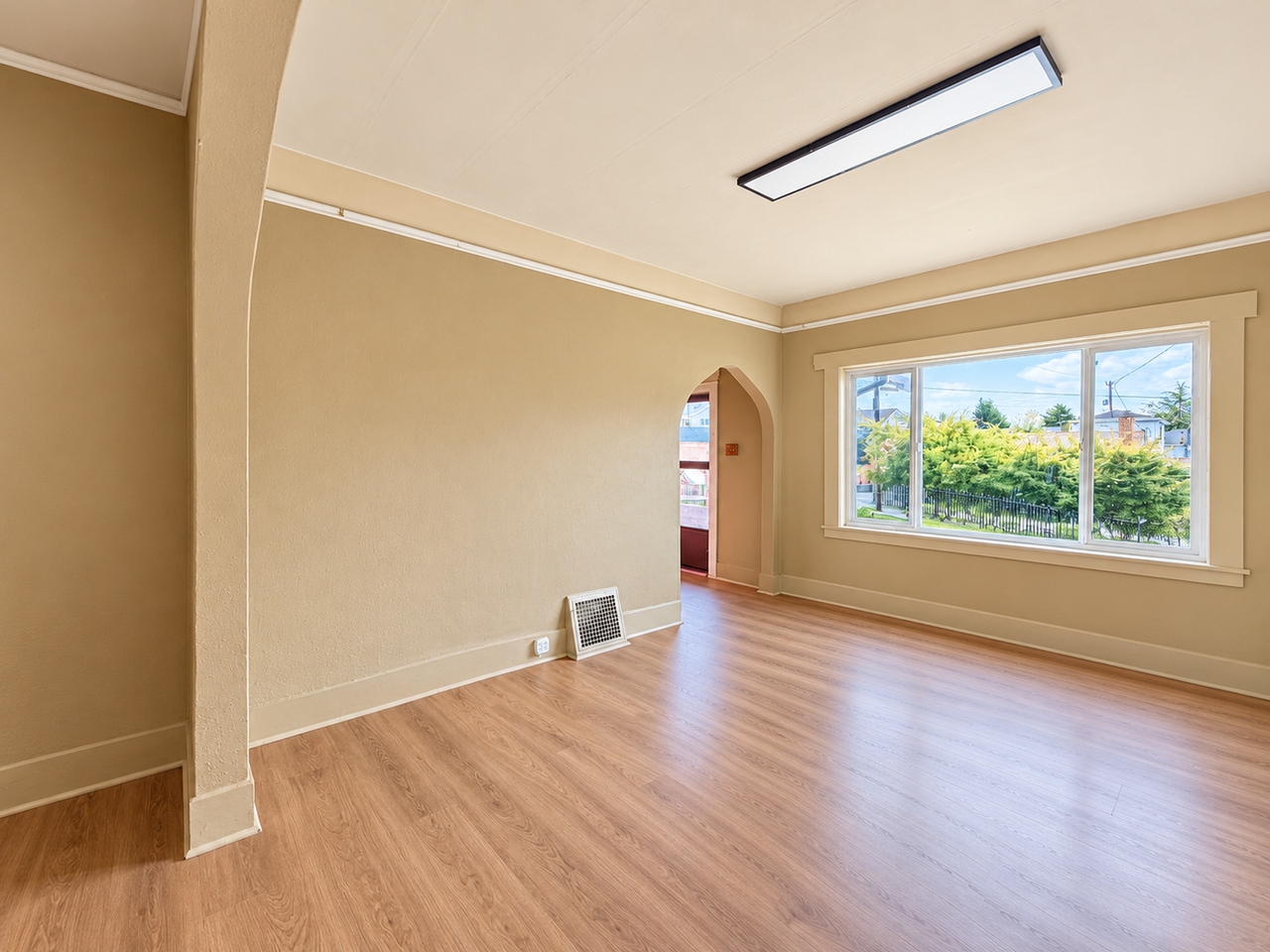 3534 S Brandon St - Photo 6 of 32
