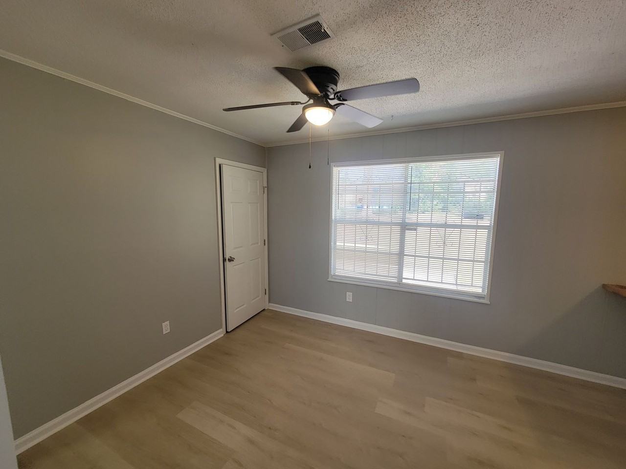 2965 Meadowbrook Dr - Photo 4 of 25