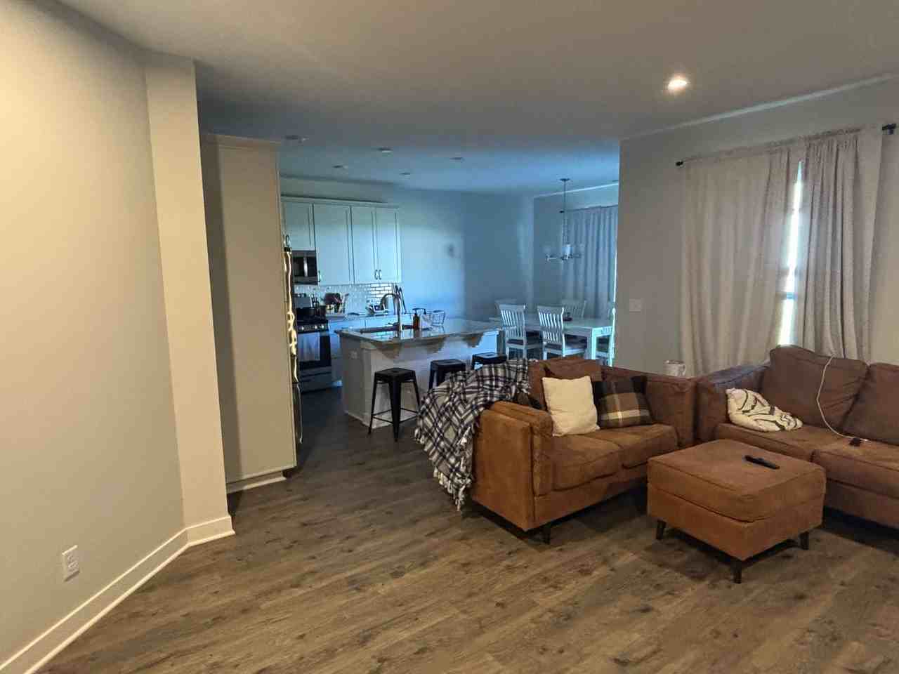 2061 Pebble Wood Dr - Photo 5 of 15