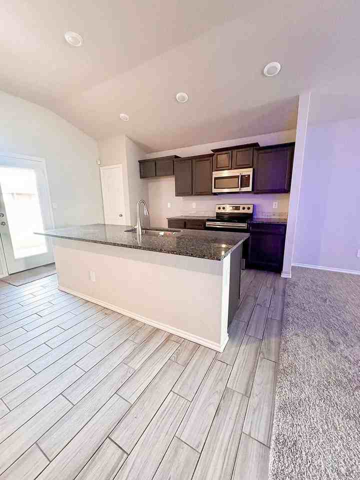10418 Winfield Ave - Photo 7 of 16