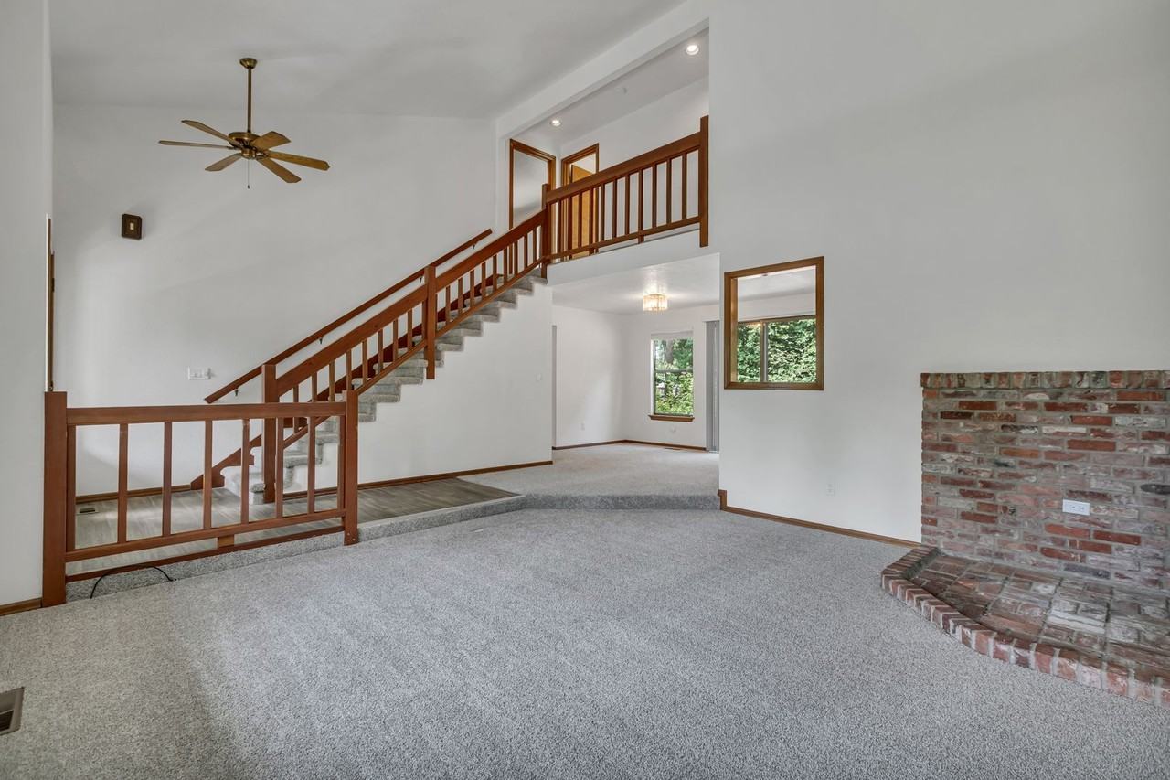 7413 144th Street Ct E - Photo 6 of 23