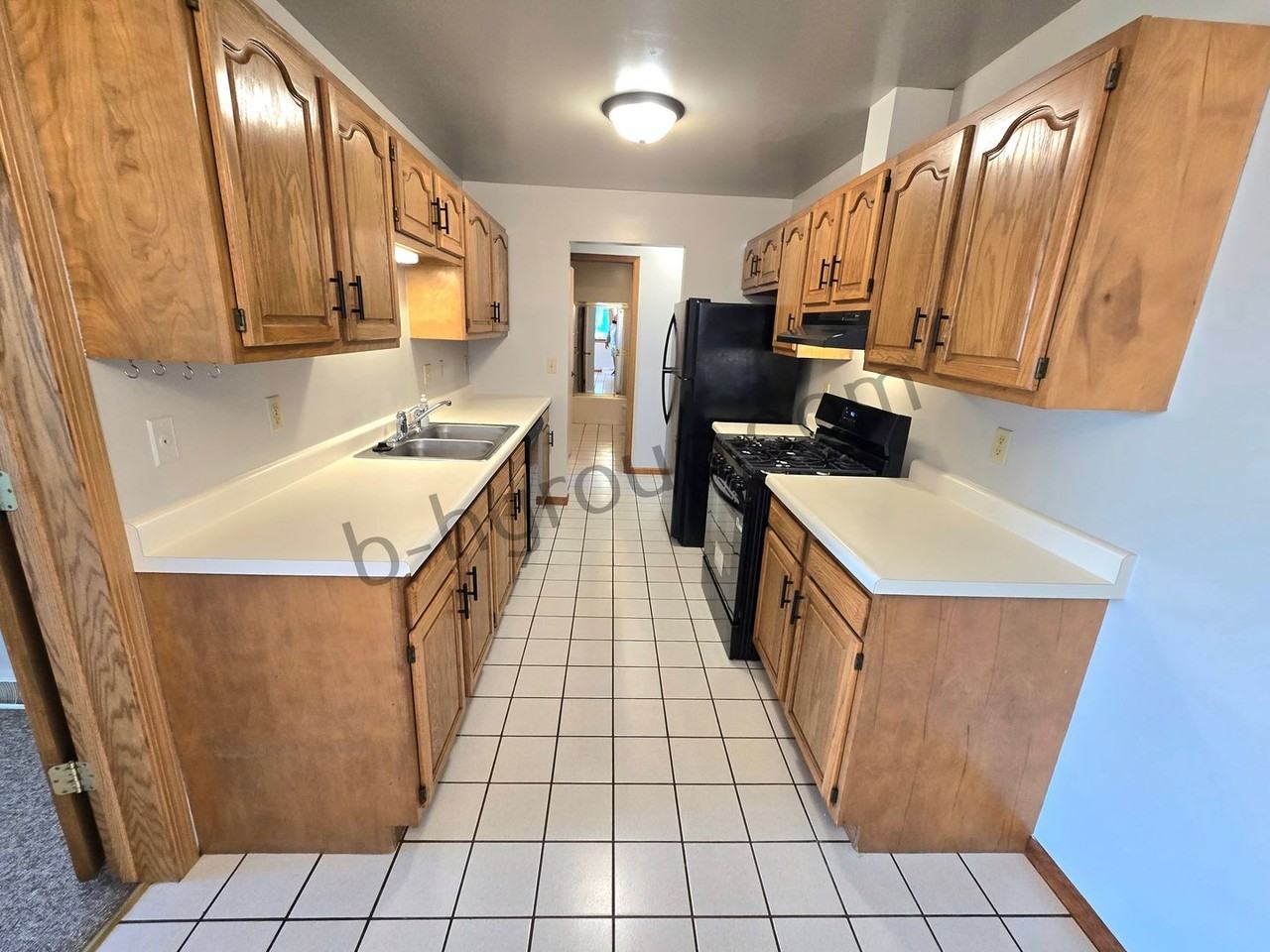 4830 58th St - Photo 2 of 34