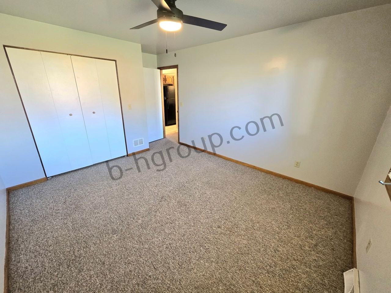 4830 58th St - Photo 5 of 34